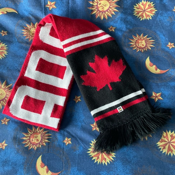 Canada Olympic Scarf HBC - Picture 4 of 7
